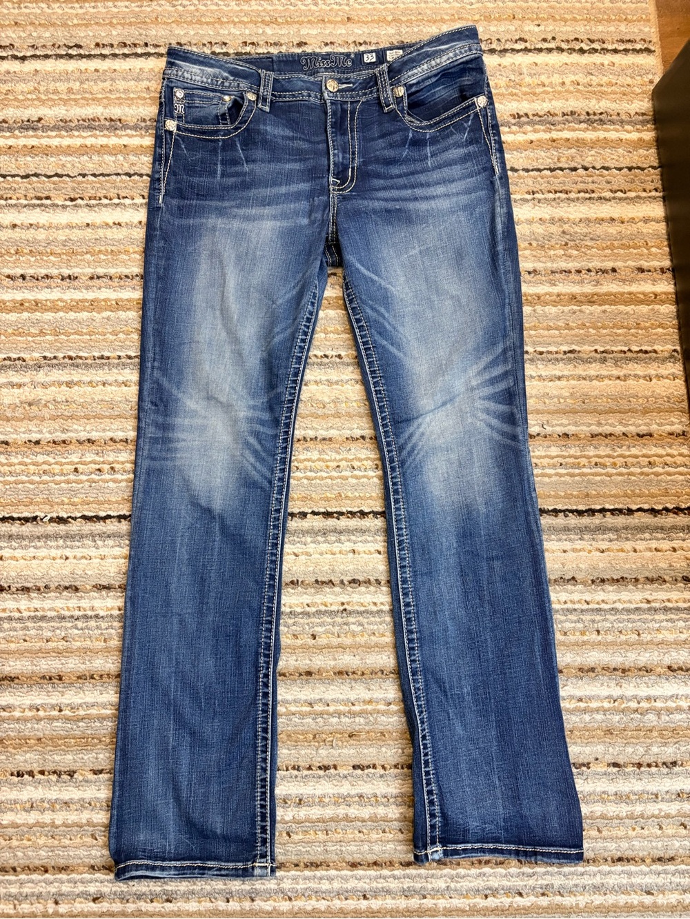 Sz 14 Miss Me Mid Rise Slim Bootcut Jeans Size 33 x 34 Embellished Pockets